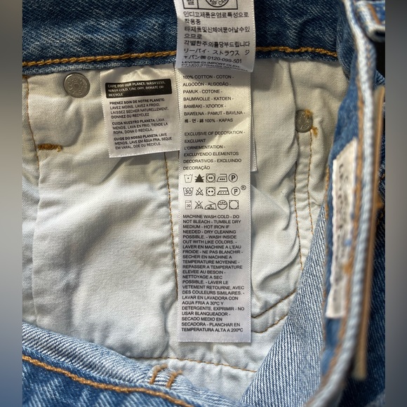 Levi’s 501 High Rise Women’s Short Oxnard Athens - Medium Wash Size 25 - Picture 13 of 15